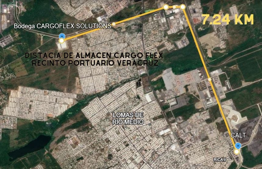 Aerial map showing 7.24 km route from Bodega Cargoflex Solutions to Veracruz port warehouse, marking distance and logistics area